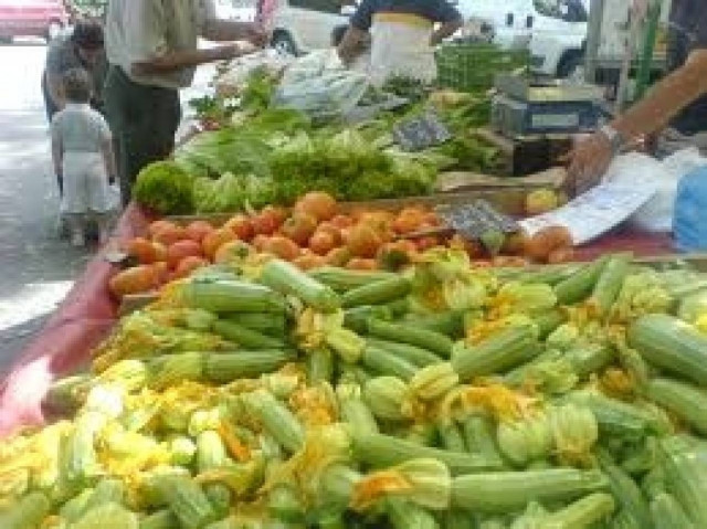 Έμποροι λαϊκών αγορών με εικονικές φορολογικές ενημερότητες