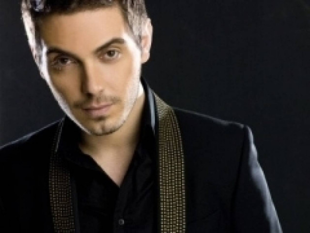 ΦΩΤΟ: Δείτε για ΠΡΩΤΗ ΦΟΡΑ την αδερφή του Μιχάλη Χατζηγιάννη!