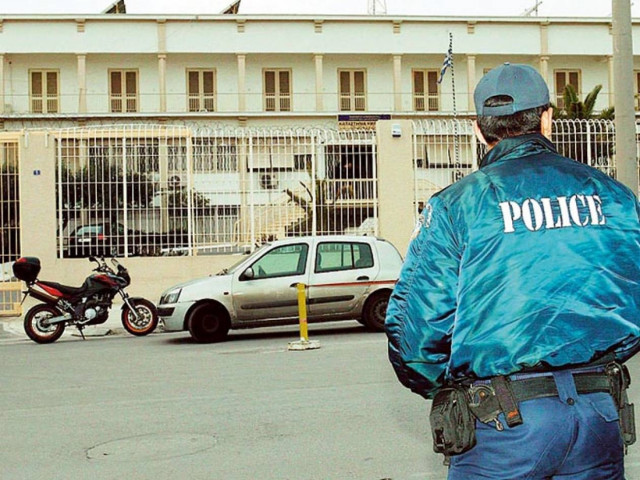 Βρέθηκαν όπλα και χειροβομβίδες στις φυλακές
