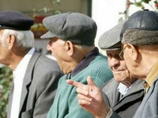 Κόντρα στη μιζέρια, ζουν περισσότερο οι Έλληνες από τους Ευρωπαίους