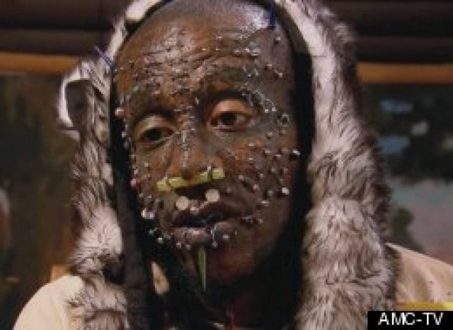 Έχει μεταμορφωθεί τόσο που τον φοβάται ακόμα και η κόρη του