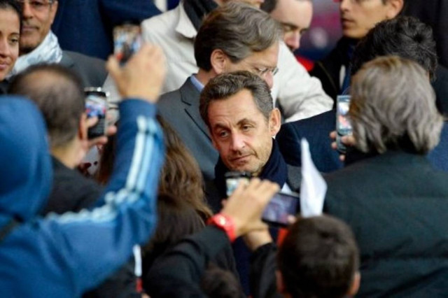 Ο Σαρκοζί έτοιμος να θυσιαστεί για τη Γαλλία