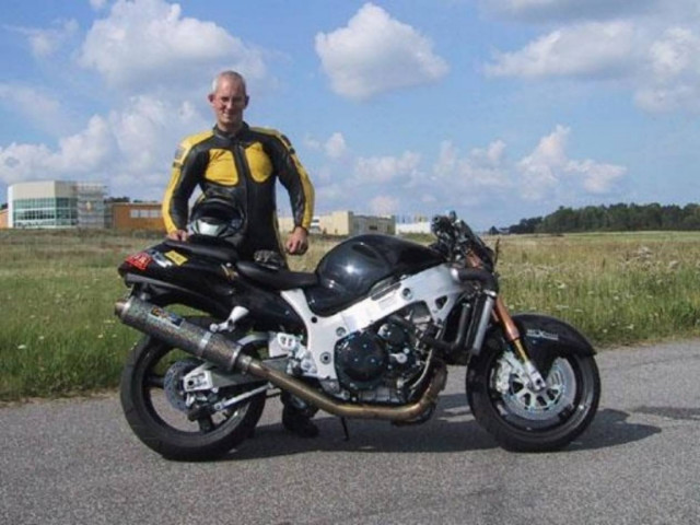 Βίντεο: Η ταχύτερη σούζα για το βιβλίο Γκίνες