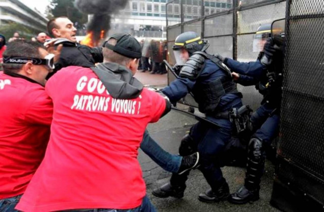 Δεκάδες τραυματίες σε επεισόδια στο Παρίσι(pics)