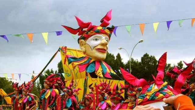 Κύπρος: Με «βασίλισσα», αντί «βασιλιά» ξεκινά το καρναβάλι