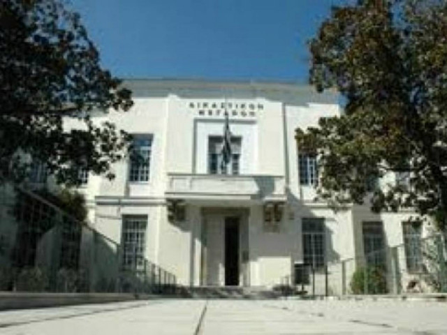 ΠΡΙΝ ΛΙΓΟ: Τηλεφωνήμα για βόμβα στα δικαστήρια Βόλου