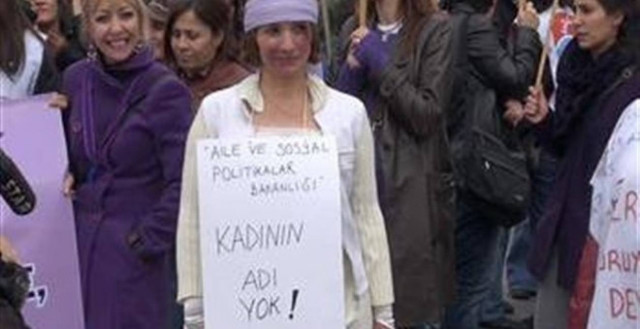 Τουρκία: Έκθεση-ΣΟΚ για βιασμούς και κακοποιήσεις από τις Αρχές