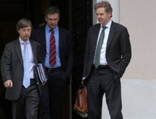 Αδιέξοδες και σήμερα οι συζητήσεις με την Τρόικα για ρύθμιση οφειλών