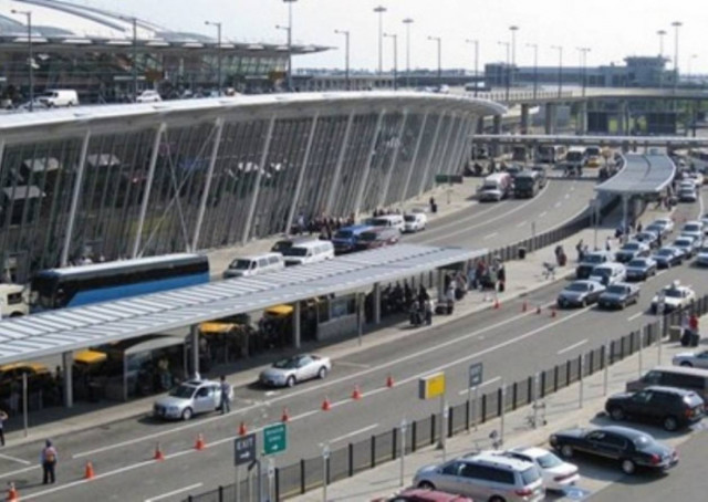 Πανικός στη Νέα Υόρκη από σύγκρουση αεροσκαφών