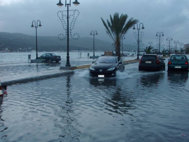 «Βούλιαξε» η Σάμος