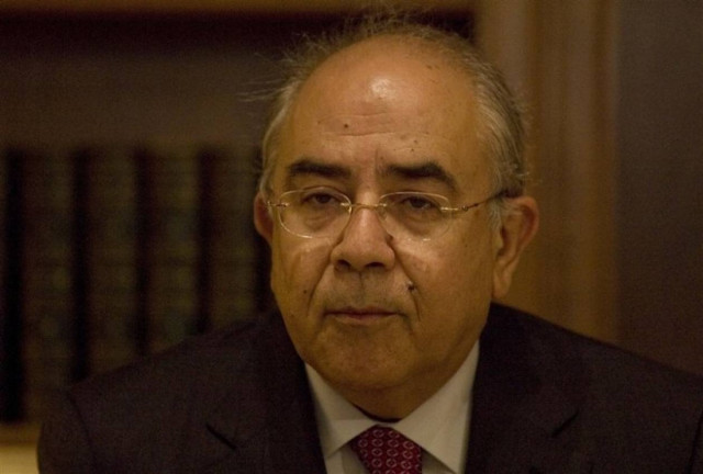 Έξαλλος ο Ομήρου με τις δηλώσεις Σόιμπλε για ξέπλυμα χρήματος