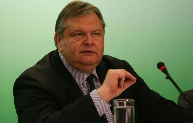 Βενιζέλος: Πρέπει να στηριχθεί οικονομικά η Κύπρος