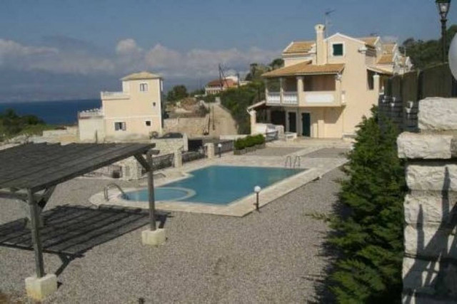 Discount 50% στις τιμές των εξοχικών θέλουν οι ξένοι επενδυτές