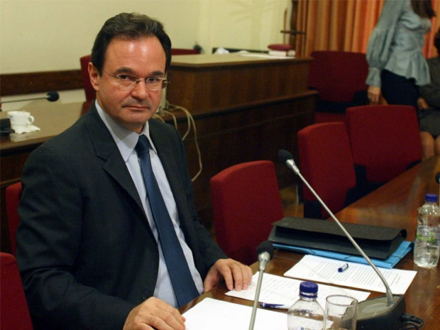 Δεν πάνε στην Προανακριτική οι συγγενείς Παπακωνσταντίνου!