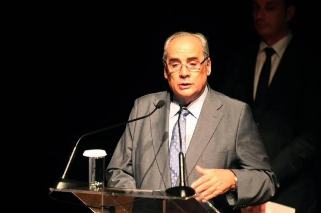 B. Μιχαλολιάκος: «Ο Πειραιάς αλλάζει με τον Ολυμπιακό πρωτοπόρο»