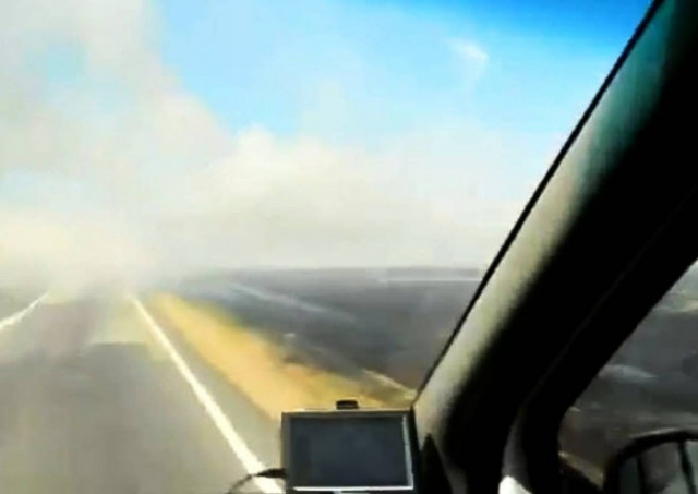 Βίντεο: Η χαμηλή ορατότητα προκάλεσε σοβαρό τροχαίο