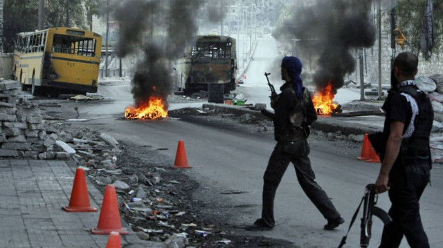 Παρίσι και Λονδίνο θα προμηθεύσουν όπλα στους σύρους αντάρτες