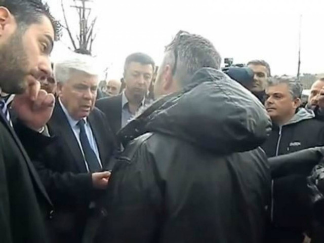 Βίντεο: Αποδοκίμασαν τον Τσαυτάρη στον Ορχομενό