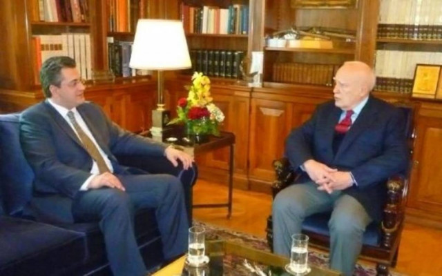 Συνάντηση Κ. Παπούλια με τον Απ. Τζιτζικώστα