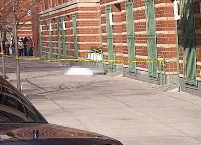 Τραγικό: Μητέρα πήδηξε με το μωρό της στο κενό από τον 8ο όροφο