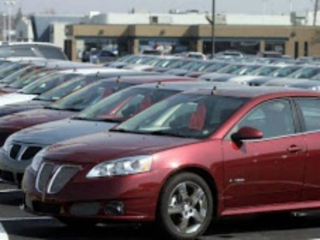 ΔΕΙΤΕ: Ποια χρώματα «επιλέγουν» τα πουλιά για να κουτσουλήσουν;