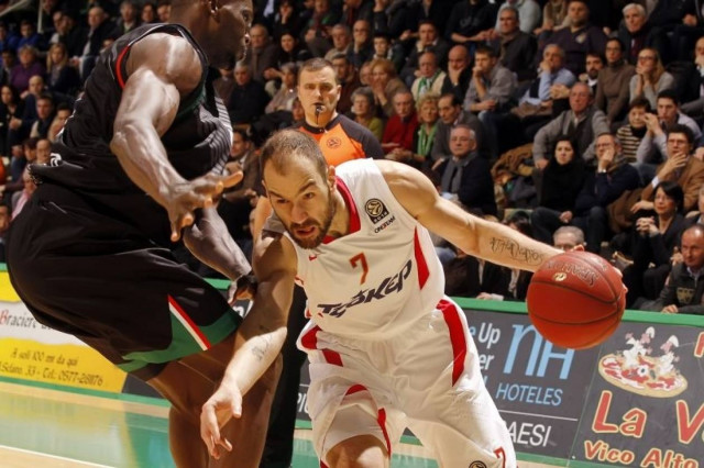 Ασπρόμαυρος... καπνός για Ολυμπιακό στη Σιένα