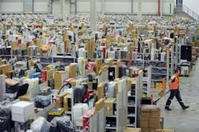 Πτωτικά κινήθηκε ο τζίρος και του κλάδου των υπηρεσιών