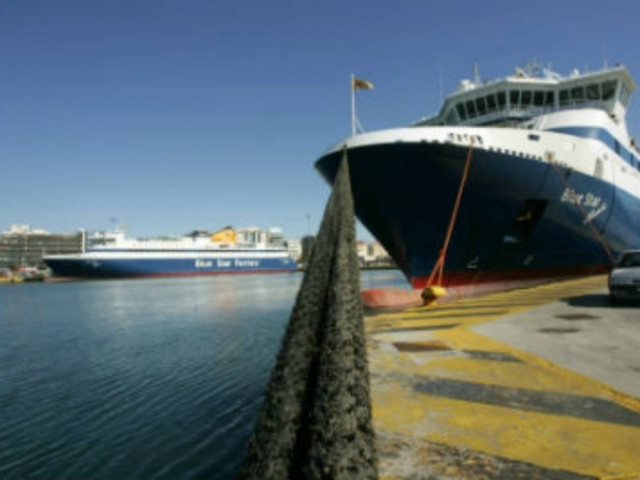 Κανονικά φεύγουν τα πλοία από Πειραιά