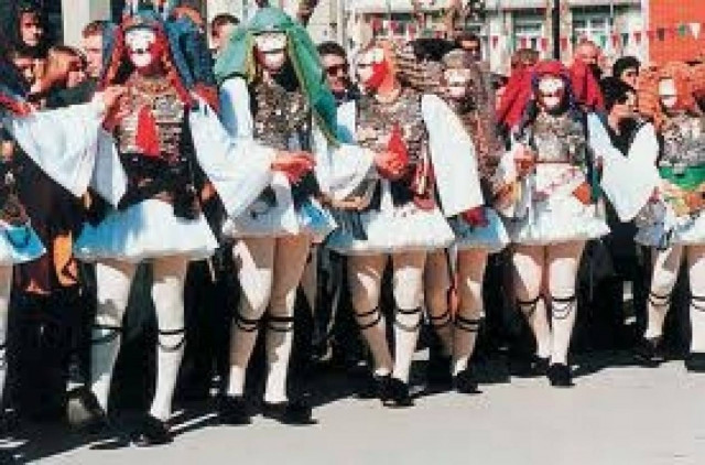 Γενίτσαροι και Μπούλες κατακλύζουν τη Νάουσα!