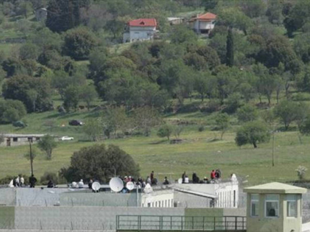 Αστυνομικές δυνάμεις μπήκαν στις φυλακές Μαλανδρίνου