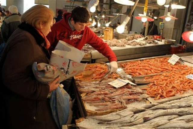 Λειτουργούν λαϊκές, παντοπωλεία και Βαρβάκειος την Καθαρά Δευτέρα
