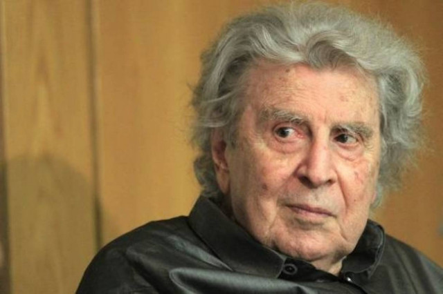 Βελτιώνεται η κατάσταση της υγείας τού Μίκη Θεοδωράκη