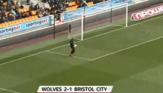 Δείτε το πιο αστείο αυτογκόλ της χρονιάς