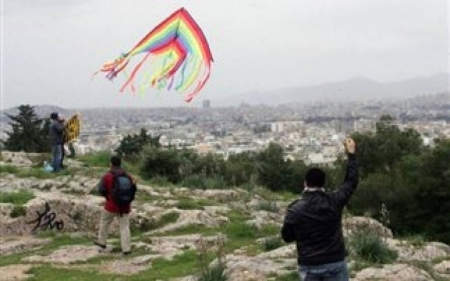 Καθαρά Δευτέρα: Προσοχή στο πέταγμα του χαρταετού!