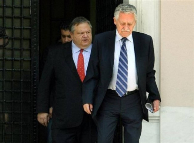 Επιμονή Κουβέλη για χαράτσι και Δημόσιο-Στήριξη και από Βενιζέλο