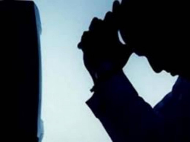 Βόλος: Λήστεψαν και έδεσαν 53χρονο