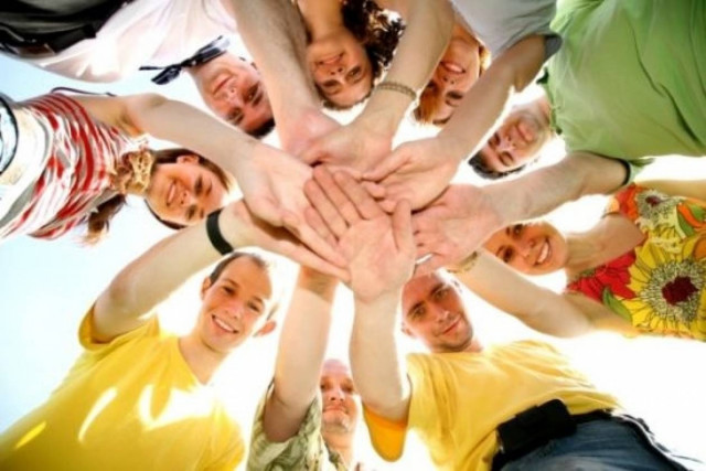 Οι πολλοί φίλοι χαρίζουν μακροζωία, σύμφωνα με μια έρευνα