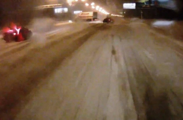 Βίντεο: Το τροχαίο που έφερε το σκοτάδι...