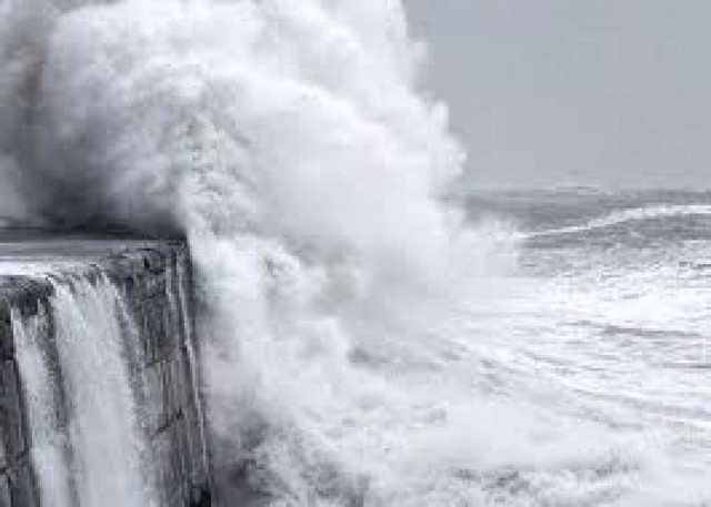 Σφοδροί άνεμοι στον Θερμαϊκό κόλπο