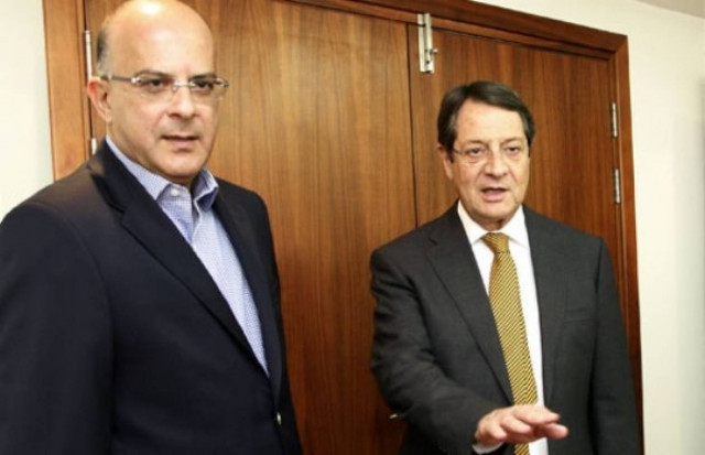 ΔΗΣΥ και ΔΗΚΟ θα καταθέσουν πρόταση νόμου για «κούρεμα» καταθέσεων