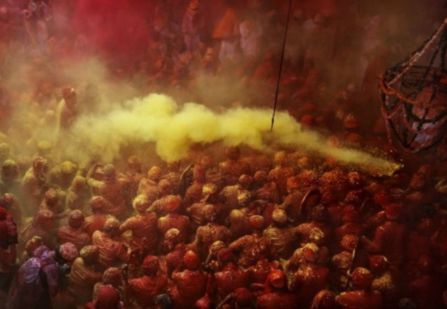 Οι Ινδοί καλωσόρισαν την άνοιξη! (pics)