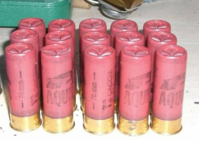 Τα όπλα και τα φυσίγγια θα έρχονταν... πετώντας!