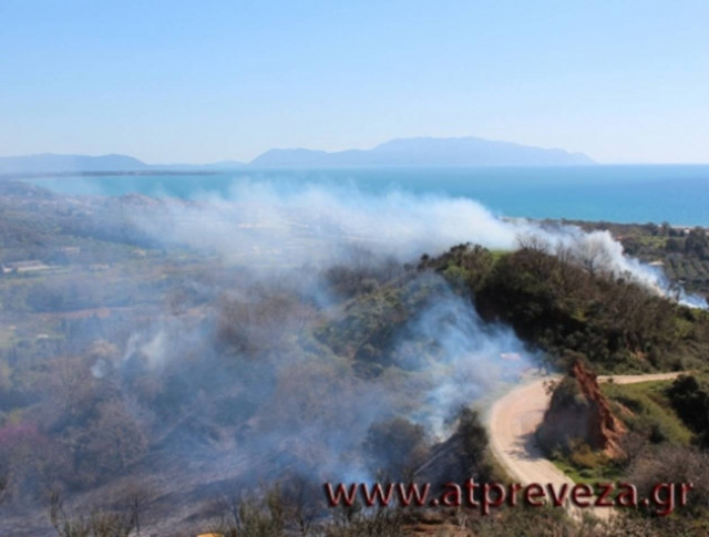 Πυρκαγιά στην Πρέβεζα