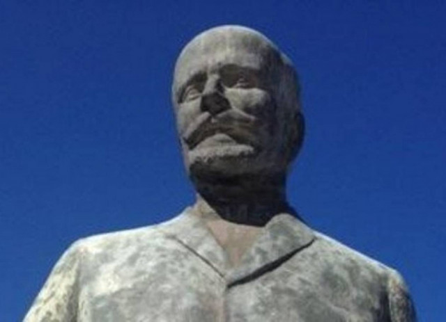 Βεβήλωσαν το άγαλμα του Ελευθερίου Βενιζέλου στο Ηράκλειο Κρήτης