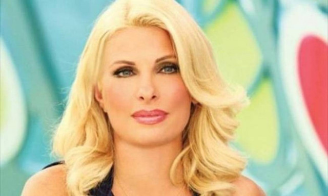 Ελένη Μενεγάκη: Ευχήθηκε χρόνια πολλά στον αδελφό της μέσω twitter