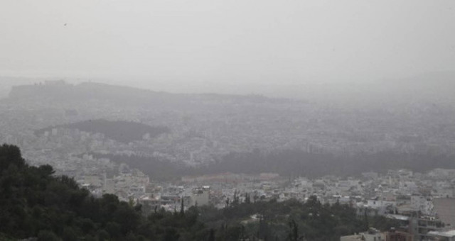 Τοπικές βροχές και σκόνη από την Αφρική