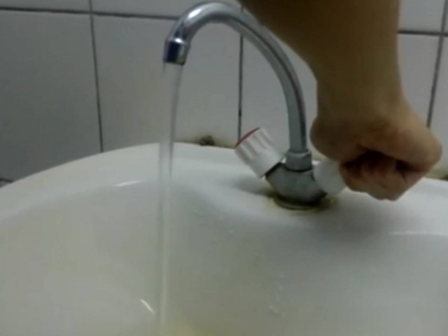 Βίντεο: Η βρύση που ακούγεται σαν Formula 1