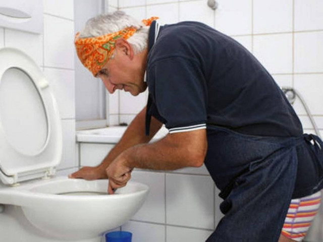 Δείτε γιατί οι άντρες πρέπει να βοηθούν στις δουλειές του σπιτιού