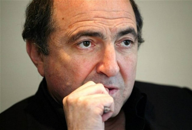 Σε απαγχονισμό οφείλεται ο θάνατος του Μπερεζόφσκι