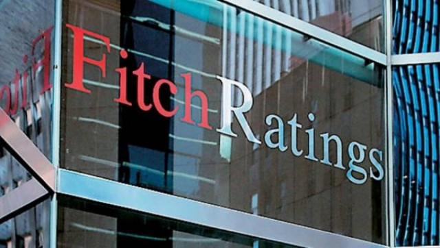 Fitch: Υπό αρνητική παρακολούθηση η Κύπρος